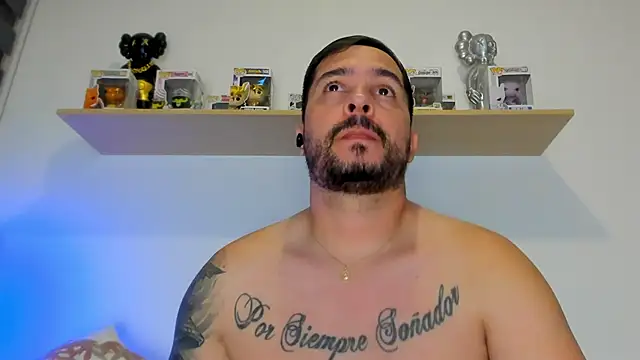 camilo restrepo21 online show from 05/11/26, 01:40