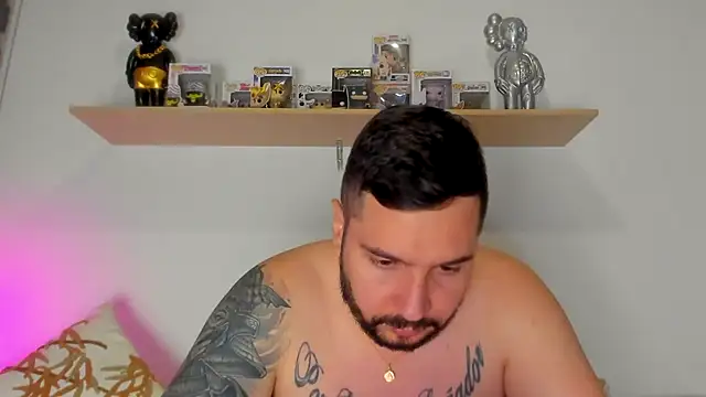 camilo restrepo21 online show from 11/07/25, 12:48