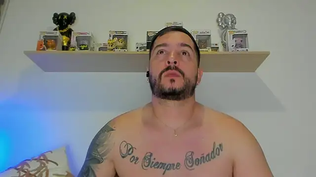 camilo restrepo21 online show from 04/05/26, 12:06