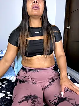 sandylau online show from 10/28/25, 09:36