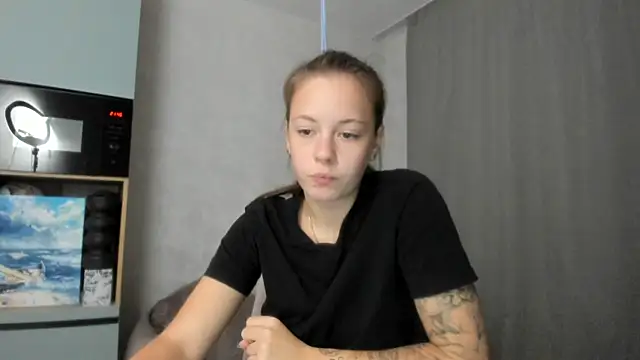 Snapshot of why_again_me chatting on 09/30/25, 06:47 why again me online show from 09/30/25, 06:47