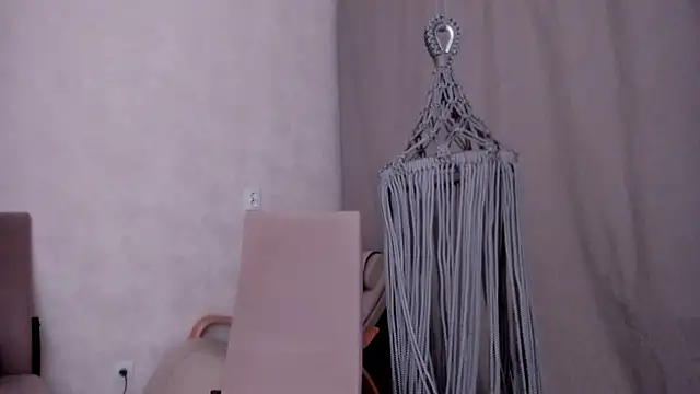 Snapshot of why_again_me chatting on 02/23/25, 06:34 why again me online show from 02/23/25, 06:34