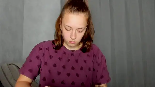 Snapshot of why_again_me chatting on 04/22/26, 07:42 why again me online show from 04/22/26, 07:42