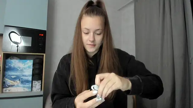 Snapshot of why_again_me chatting on 10/11/25, 06:09 why again me online show from 10/11/25, 06:09