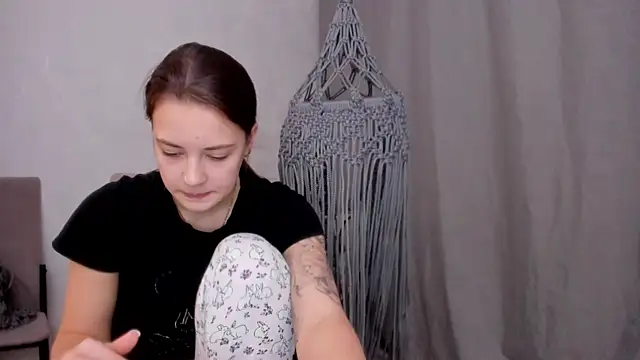 Snapshot of why_again_me chatting on 03/05/25, 06:23 why again me online show from 03/05/25, 06:23