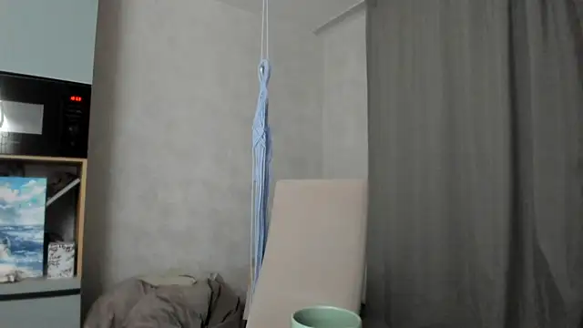 Snapshot of why_again_me chatting on 11/13/25, 04:00 why again me online show from 11/13/25, 04:00