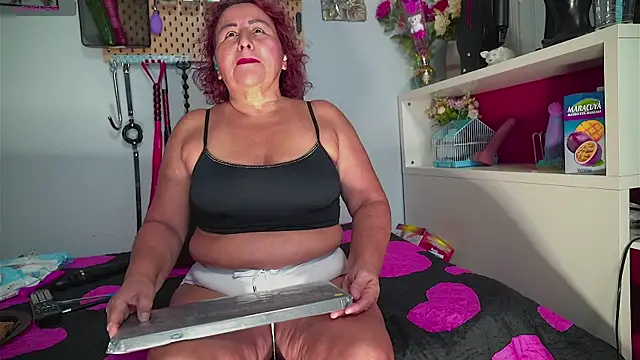 Snapshot of barbarah_ chatting on 10/10/25, 05:08 barbarah online show from 10/10/25, 05:08