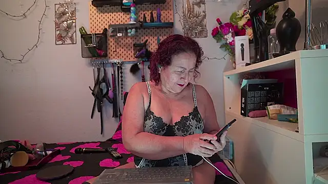 barbarah  online show from 05/20/26, 07:27
