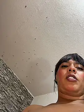 Snapshot of Newshantal_ chatting on 07/08/26, 06:14 Newshantal online show from 07/08/26, 06:14
