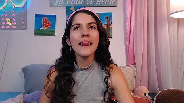 Snapshot of lailypink chatting on 01/20/25, 02:01 lailypink online show from 01/20/25, 02:01