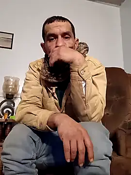 Snapshot of theeeegodv5 chatting on 12/23/24, 05:22 theeeegodv5 online show from 12/23/24, 05:22