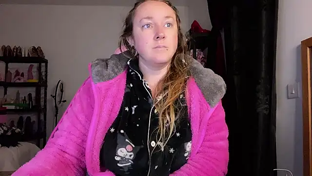 kisicaxx online show from 01/14/26, 04:38