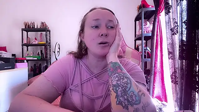 kisicaxx online show from 05/26/26, 08:56