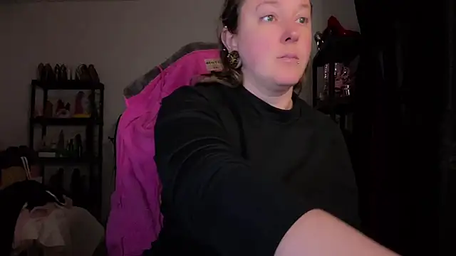 kisicaxx online show from 02/01/26, 05:00