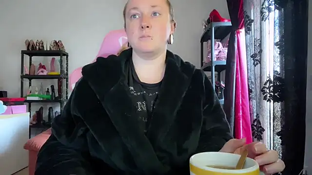 kisicaxx online show from 03/31/26, 02:19