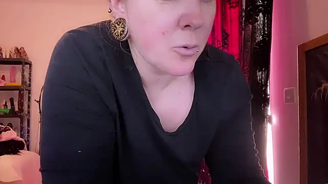 kisicaxx online show from 01/09/26, 10:00