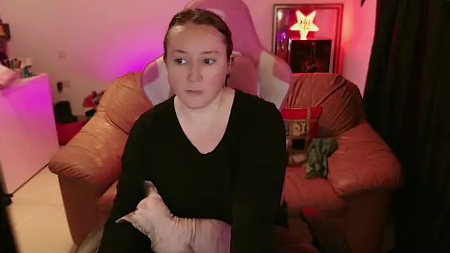 Snapshot of kisicaxx chatting on 03/14/25, 07:34 kisicaxx online show from 03/14/25, 07:34