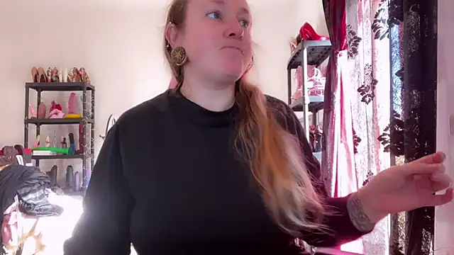 kisicaxx online show from 02/19/26, 08:11