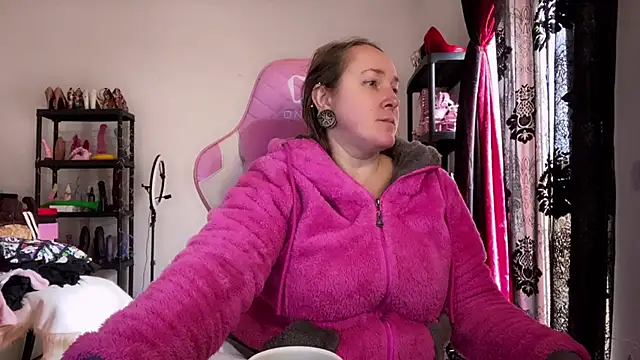 kisicaxx online show from 01/15/26, 08:29