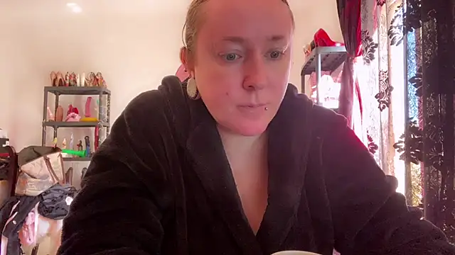 kisicaxx online show from 02/24/26, 09:21