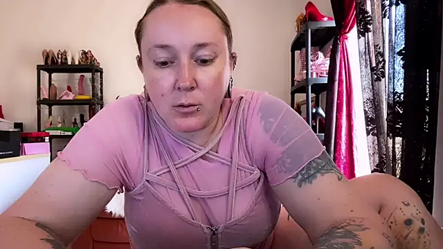 kisicaxx online show from 05/16/26, 11:42