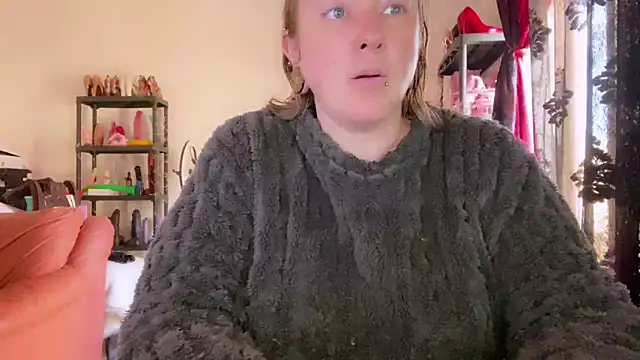 kisicaxx online show from 03/10/26, 01:59