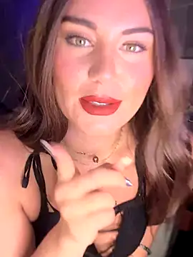 lovely beast online show from 10/31/25, 04:58