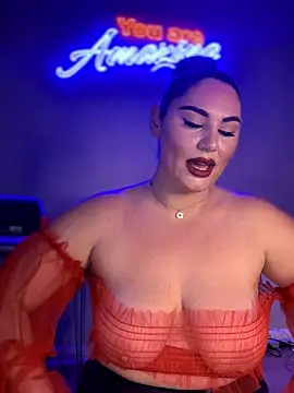 lovely beast online show from 11/11/25, 05:41