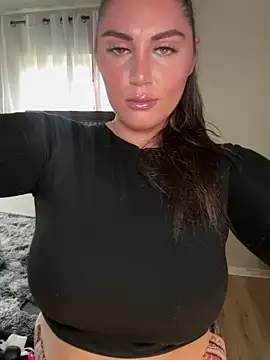 lovely beast online show from 02/05/26, 06:04