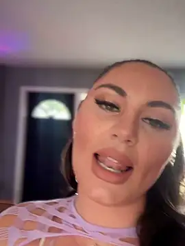 lovely beast online show from 04/09/26, 03:40