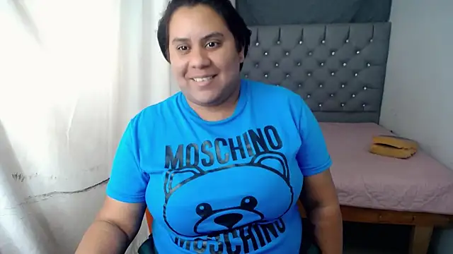 hotlesby4uxxx online show from 01/08/25, 08:39