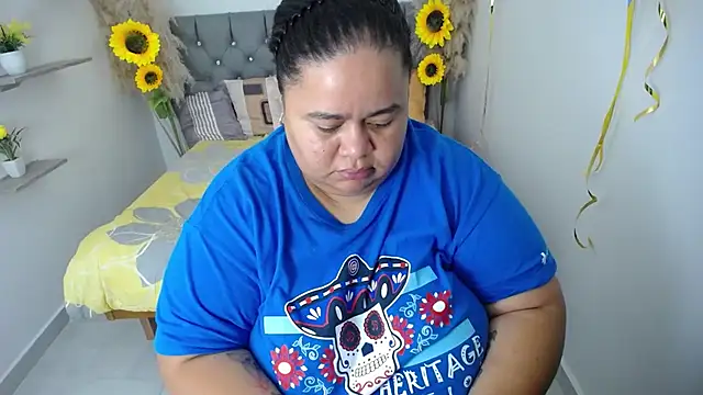 hotlesby4uxxx online show from 10/04/25, 10:50