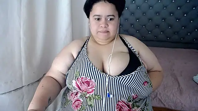 hotlesby4uxxx online show from 12/28/24, 04:52