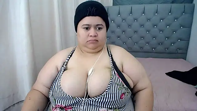 hotlesby4uxxx online show from 12/02/24, 11:02