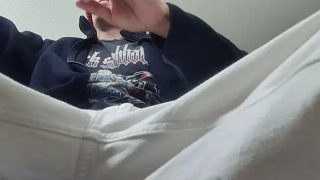 Snapshot of SebastianReiss chatting on 07/01/26, 03:40 SebastianReiss online show from 07/01/26, 03:40