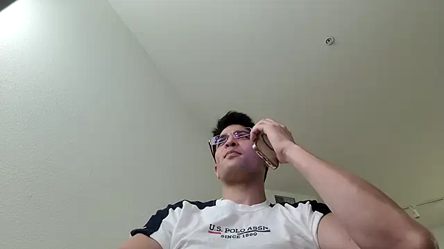 Snapshot of SebastianReiss chatting on 07/19/26, 05:16 SebastianReiss online show from 07/19/26, 05:16