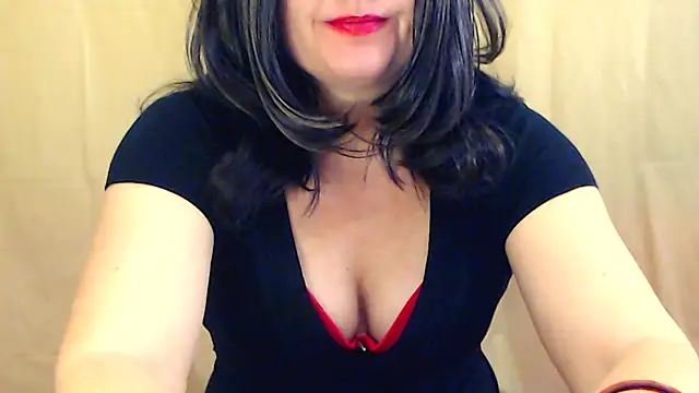 Snapshot of Fun4tipz chatting on 03/11/25, 04:18 Fun4tipz online show from 03/11/25, 04:18