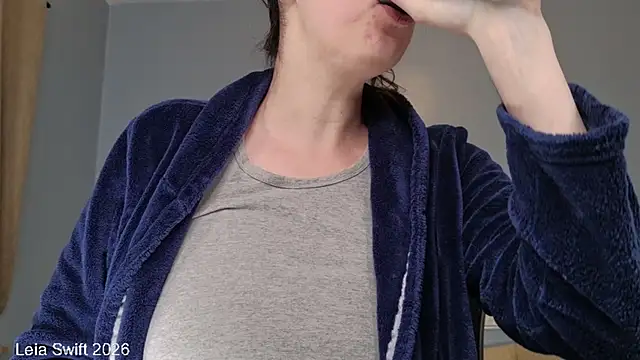 LeiaSwift online show from 02/07/26, 01:02