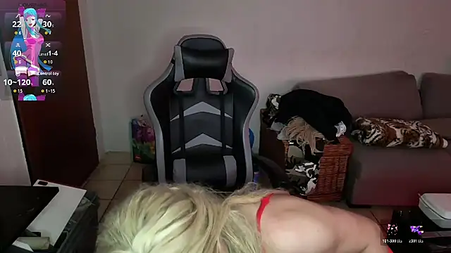 kimberjames84 online show from 11/17/25, 09:52