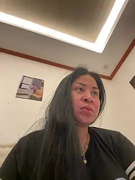 Snapshot of Tightwetholesxx chatting on 02/24/26, 01:06 Tightwetholesxx online show from 02/24/26, 01:06