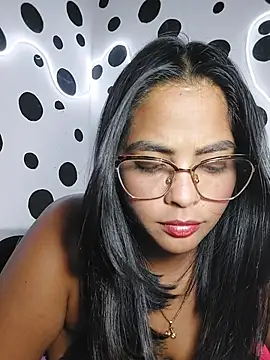 Snapshot of missmelissa_ chatting on 06/19/26, 02:39 missmelissa online show from 06/19/26, 02:39