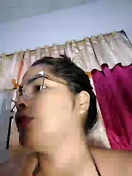 Snapshot of missmelissa_ chatting on 12/29/24, 12:12 missmelissa online show from 12/29/24, 12:12