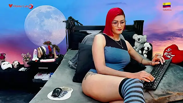 Hanna Luna online show from 12/17/24, 06:35