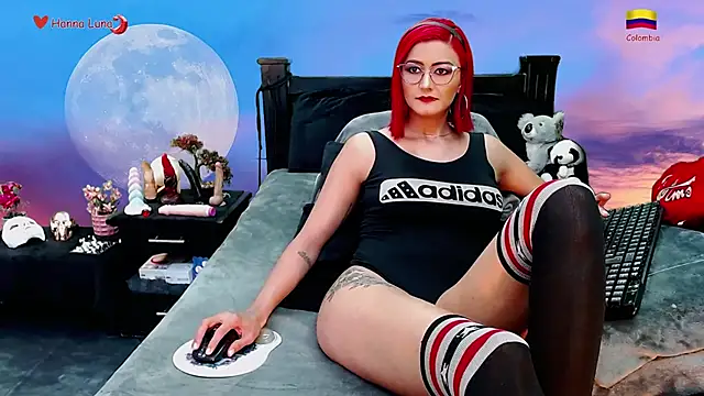 Hanna Luna online show from 11/26/25, 08:14