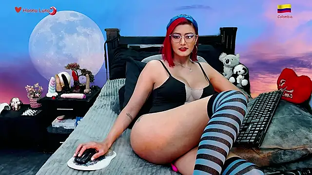 Hanna Luna online show from 10/07/25, 07:09
