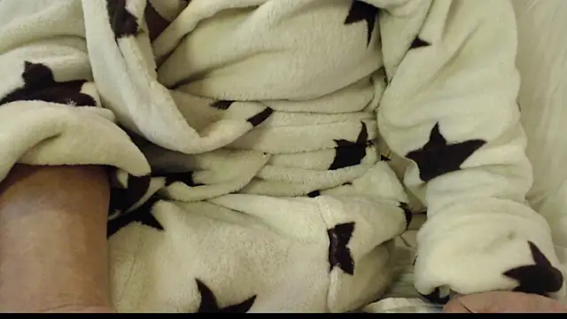 Snapshot of larawet chatting on 02/06/25, 05:40 larawet online show from 02/06/25, 05:40