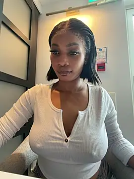   Nessa   online show from 05/14/26, 11:51