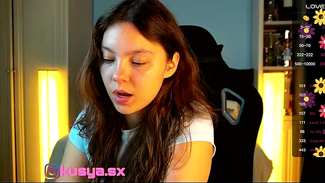 Snapshot of KusyaSex chatting on 10/08/25, 02:07 KusyaSex online show from 10/08/25, 02:07