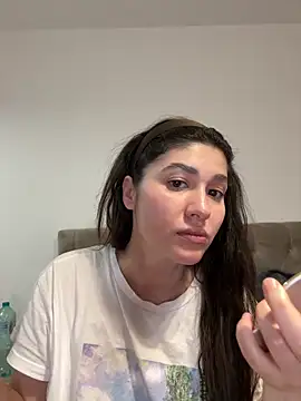 Snapshot of IrisBlues chatting on 12/15/25, 05:08 IrisBlues online show from 12/15/25, 05:08