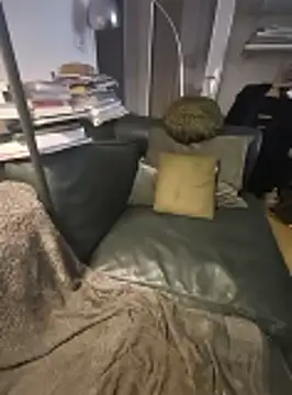 Snapshot of briochin chatting on 10/29/25, 12:04 briochin online show from 10/29/25, 12:04